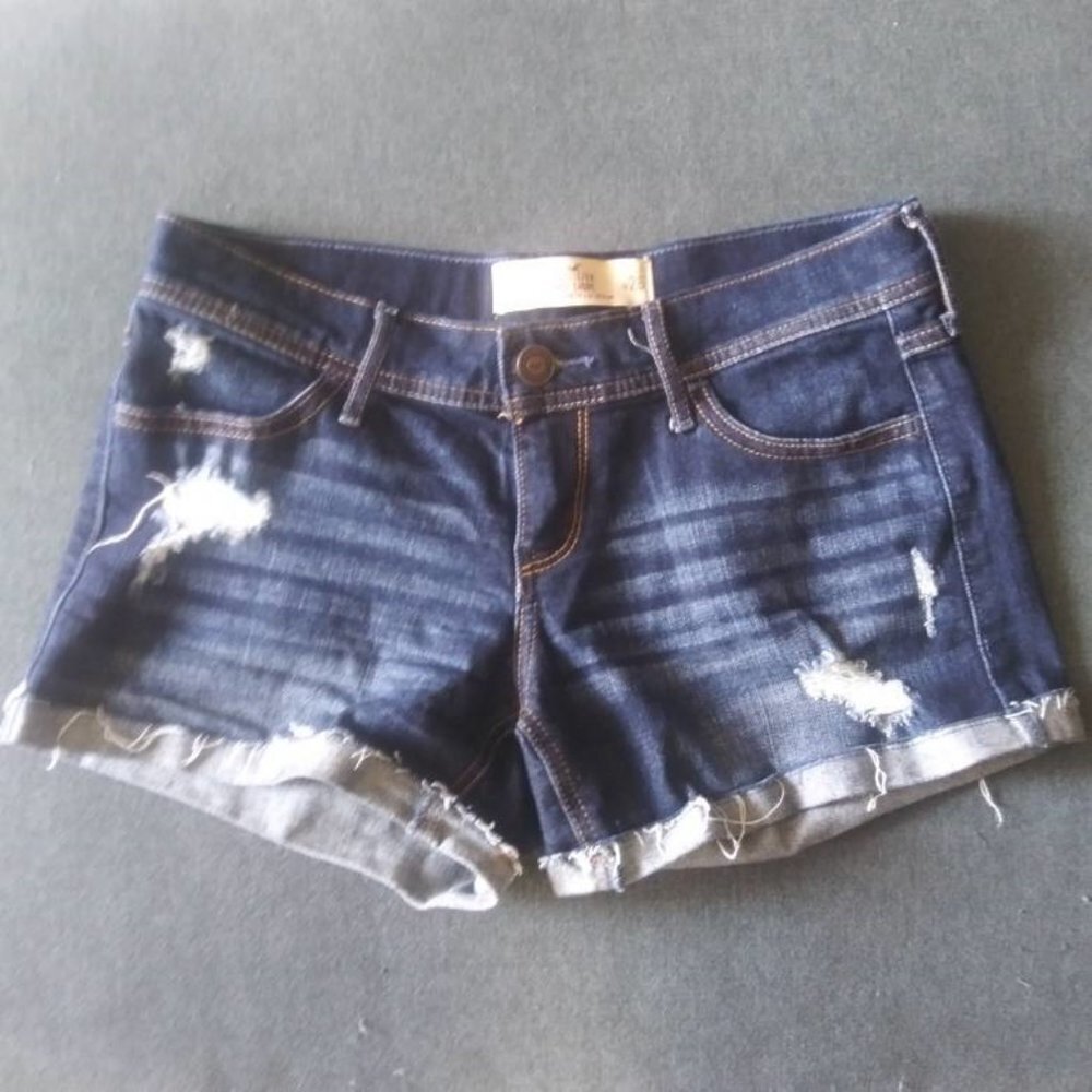 Hollister Cuffed Denim Shorts Size 3 Width 26